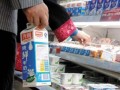 光明入户奶每盒涨价0.1元 超市奶制品已提价